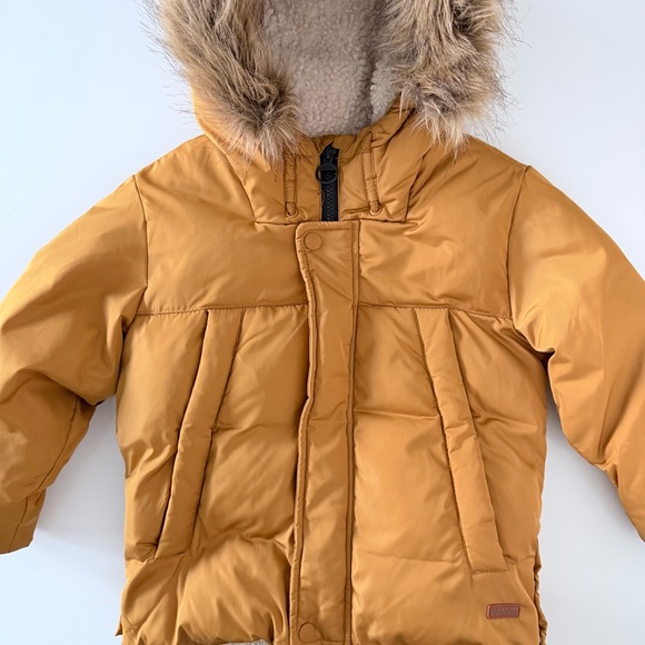 Zara Kids Down Puffer Jacket with Removable Hood Faux Fur Trim Size 3-4 Years